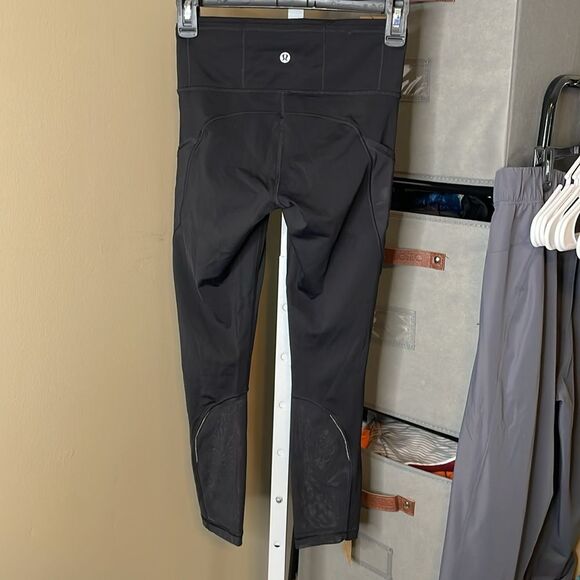 Lululemon Fast and Free Crop 23" Mesh Incognito Camo Emboss Rotated Black 4009 - Picture 4 of 7